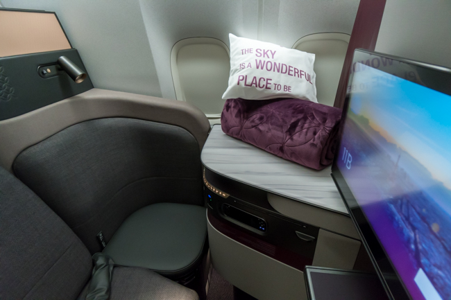 review qatar airways qsuites business class